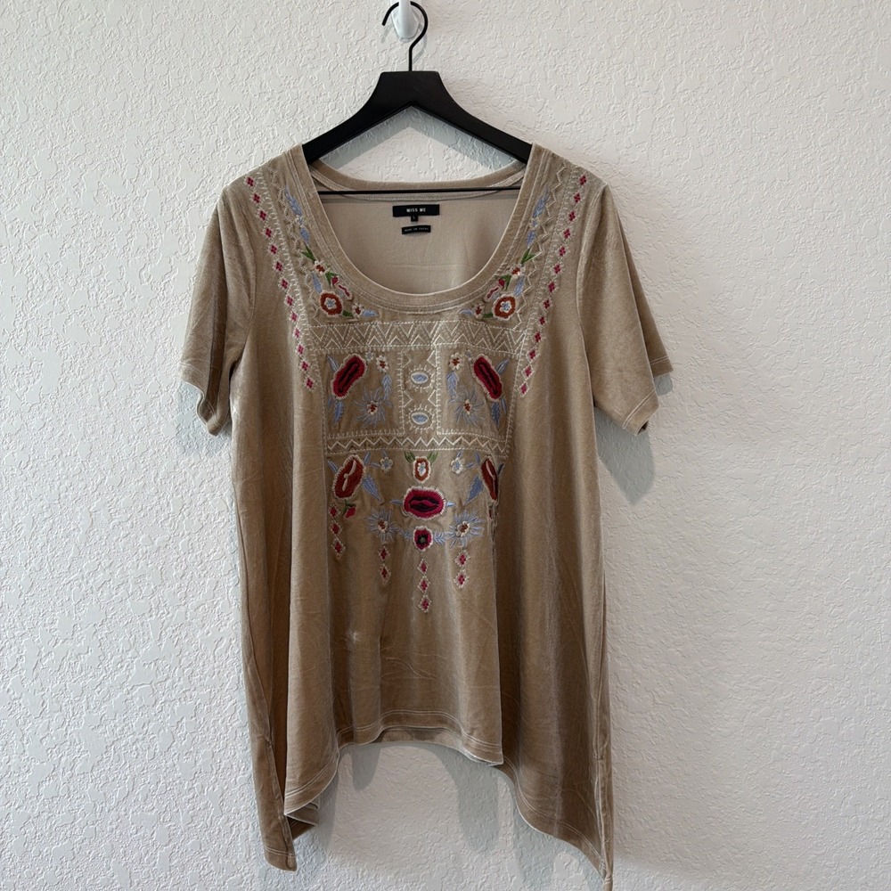 Miss Me Champagne Velvet Floral Western Boho Embroidered Shark Bite Top Large